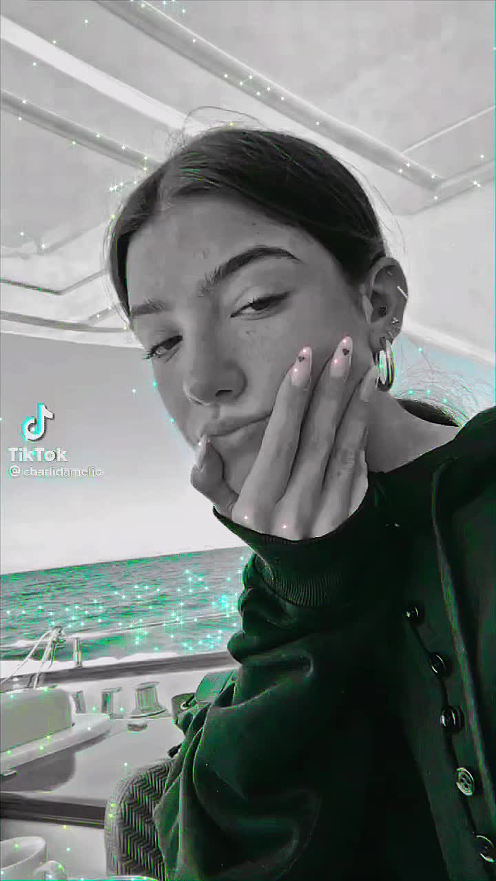 @fifi || 1.1k 🥳🎉