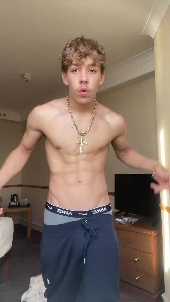 @onlyacelebrityfanpage