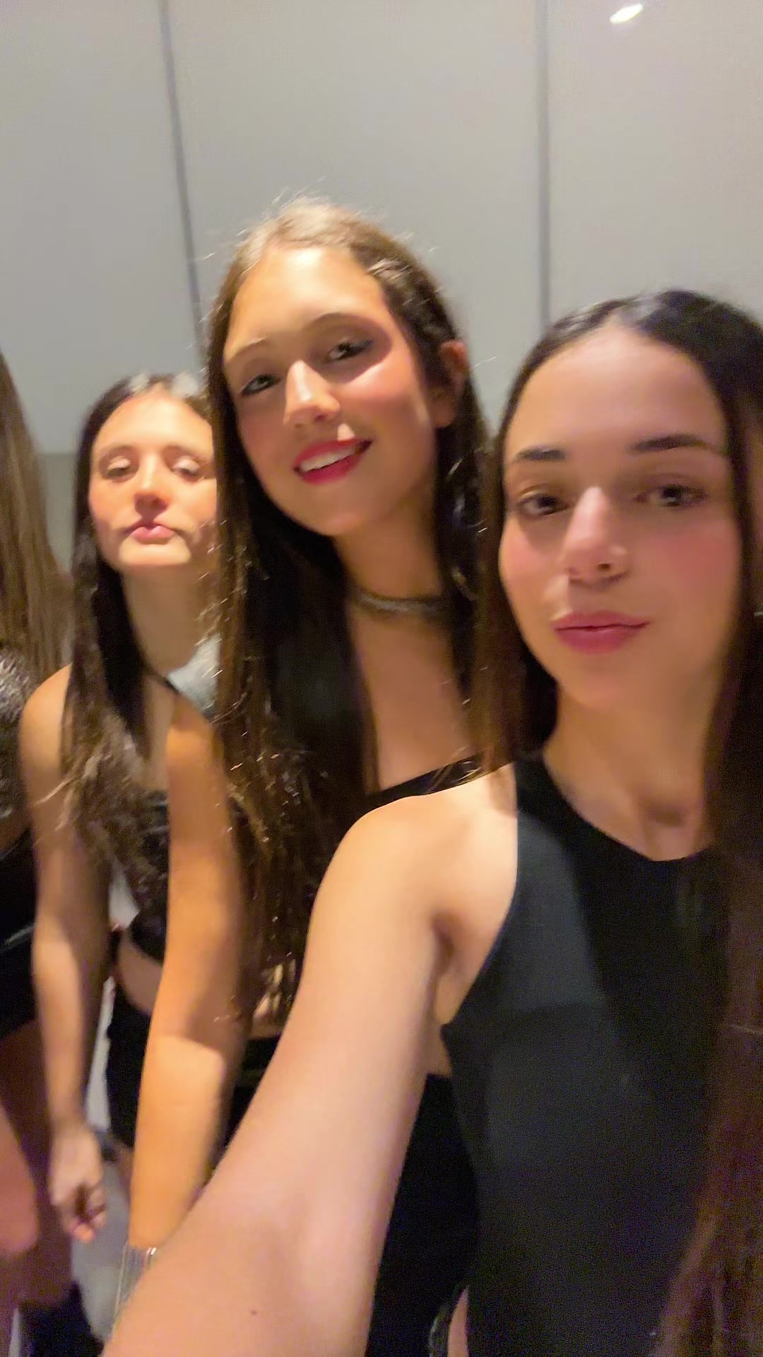 @morenarossii