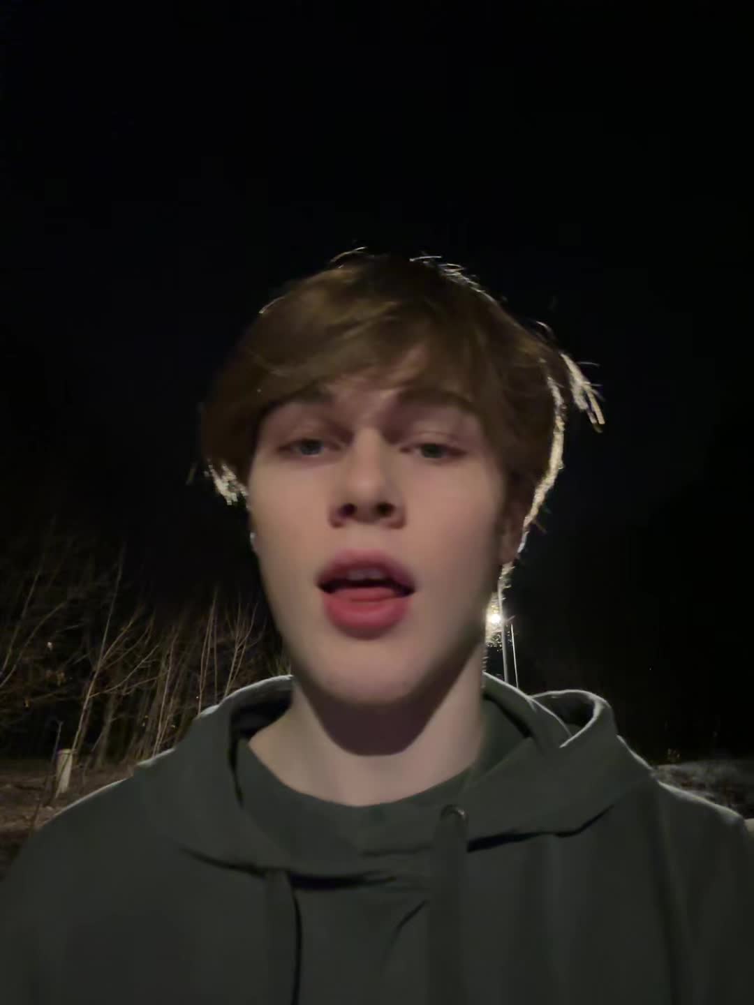 @Илюша🥱