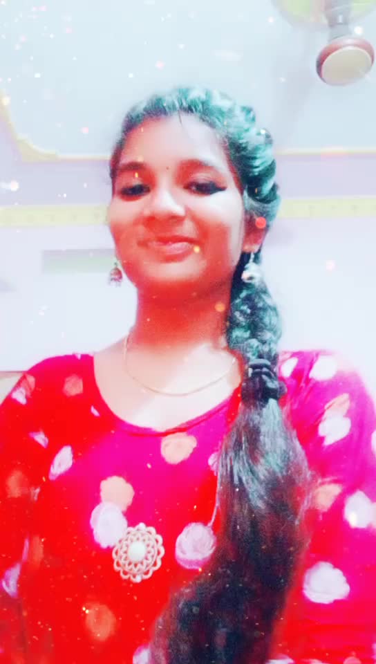 @geethu- selfie33