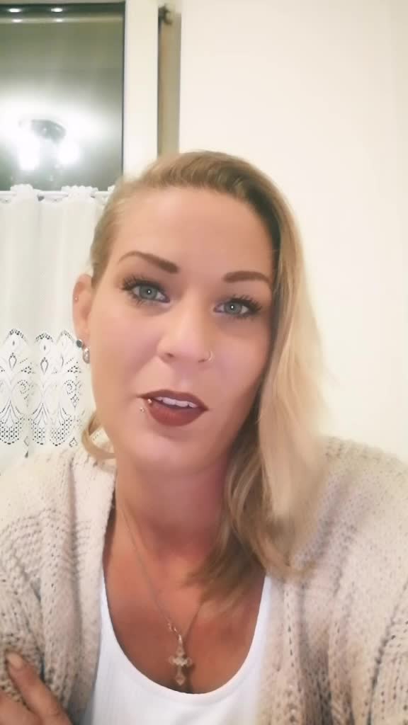 @Angiii
