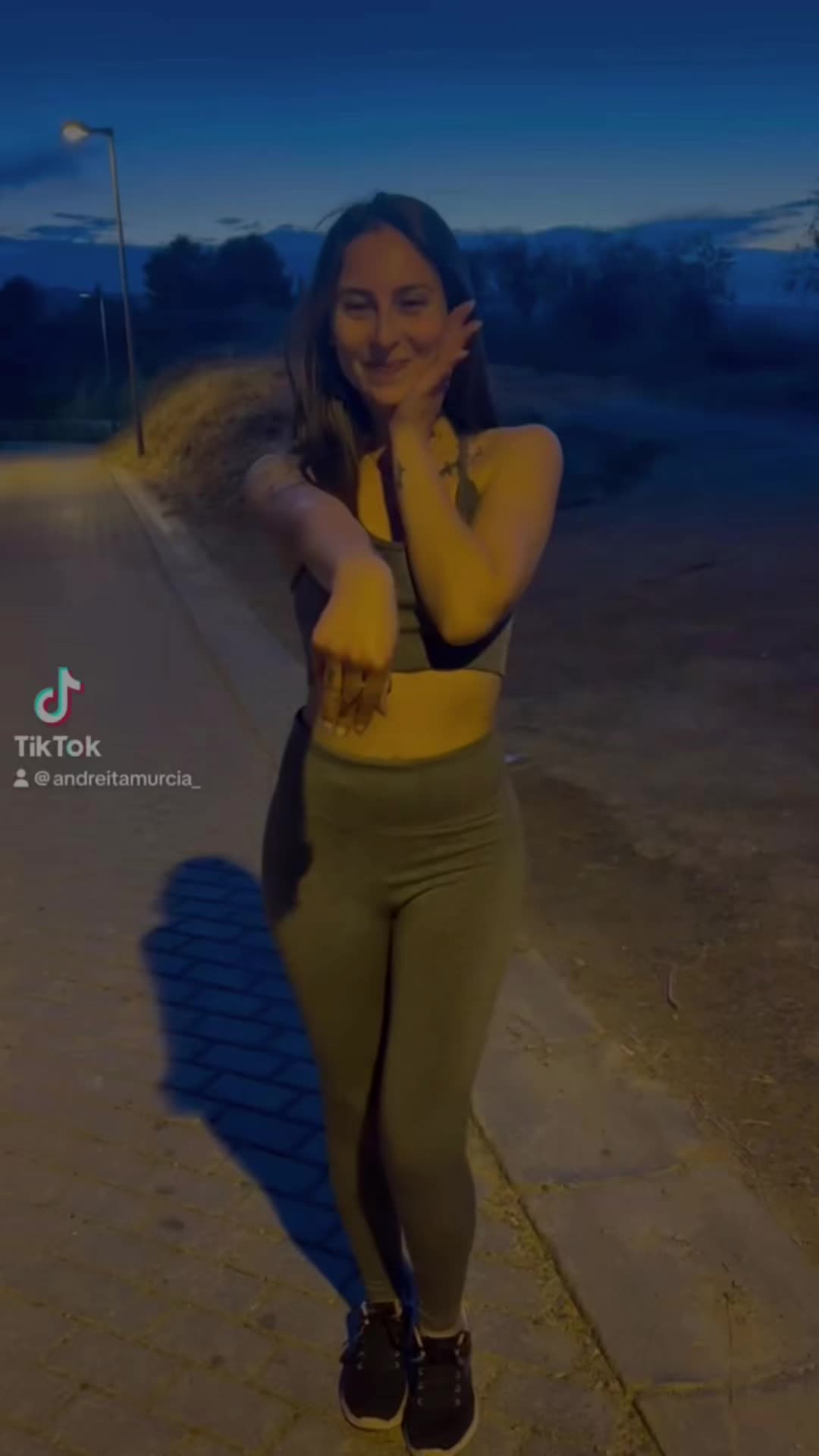 @Andreitamurcia_