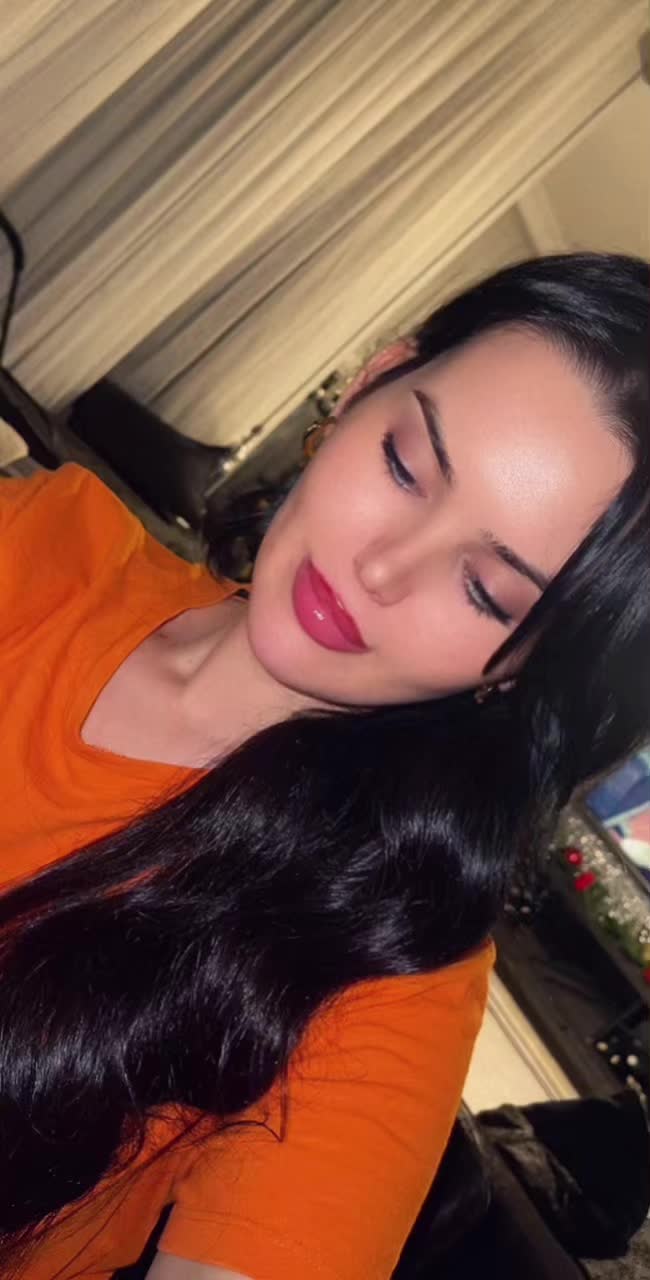 @Sinem &Ccedil;elebi