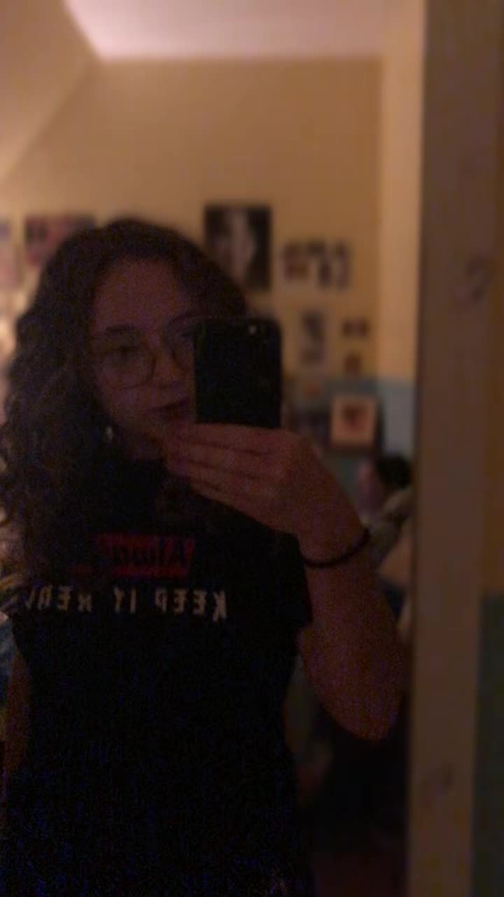 @M&euro;ndy🪩