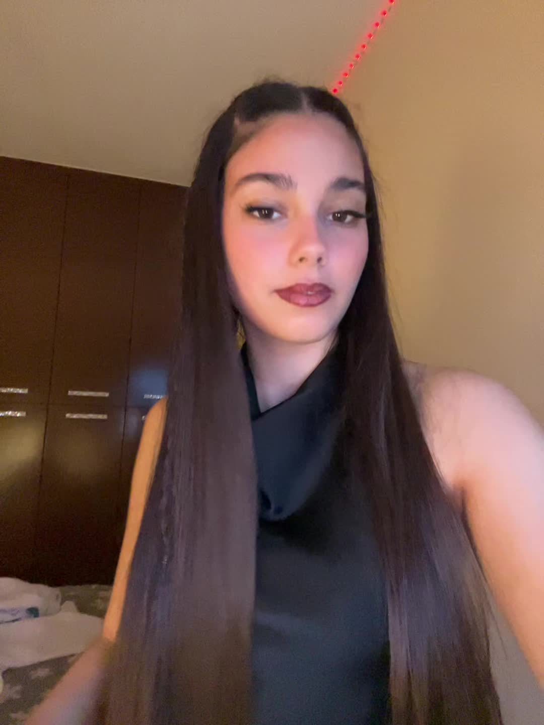 @_elenh_