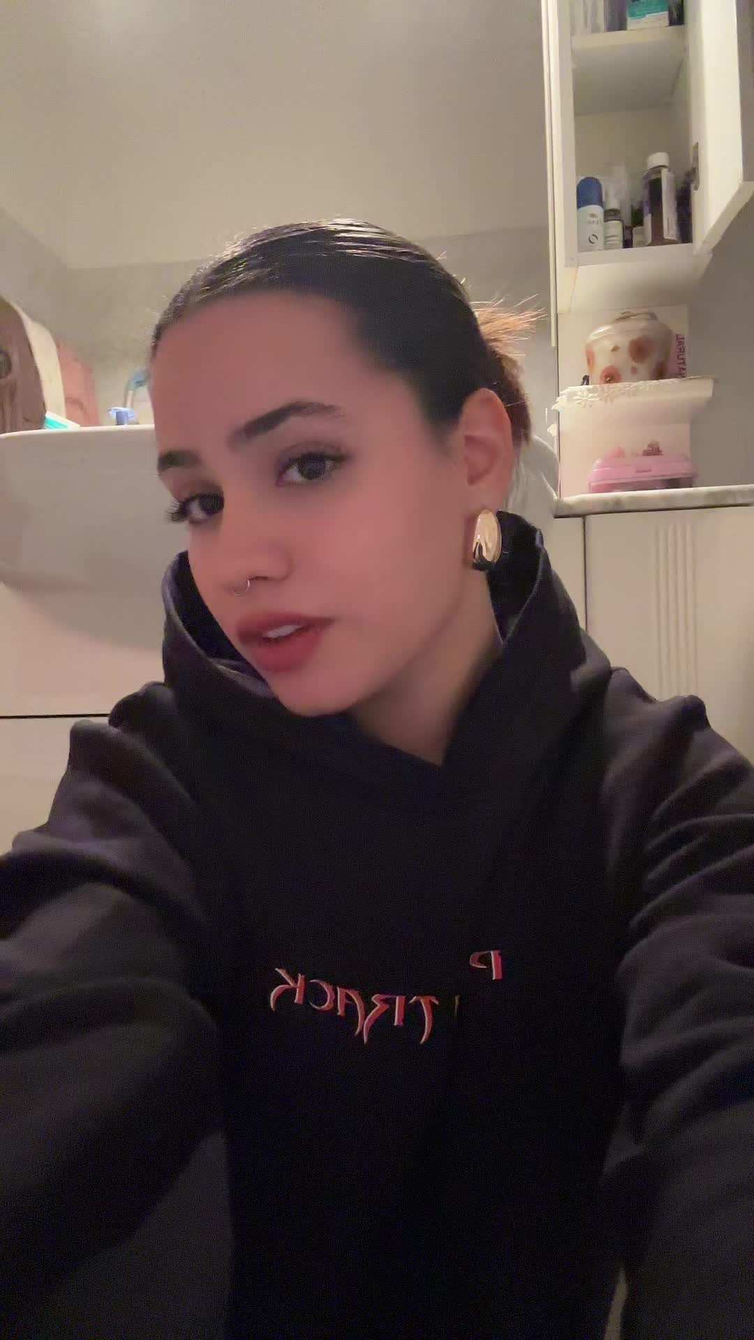 @aisha camerani