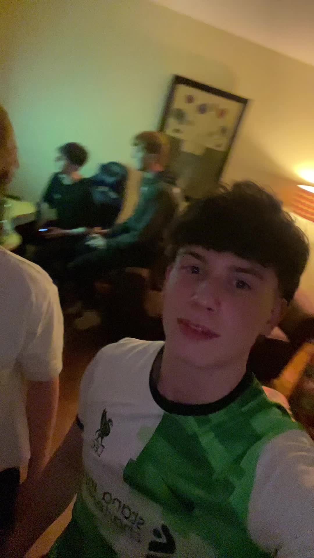@notscottssnkrs
