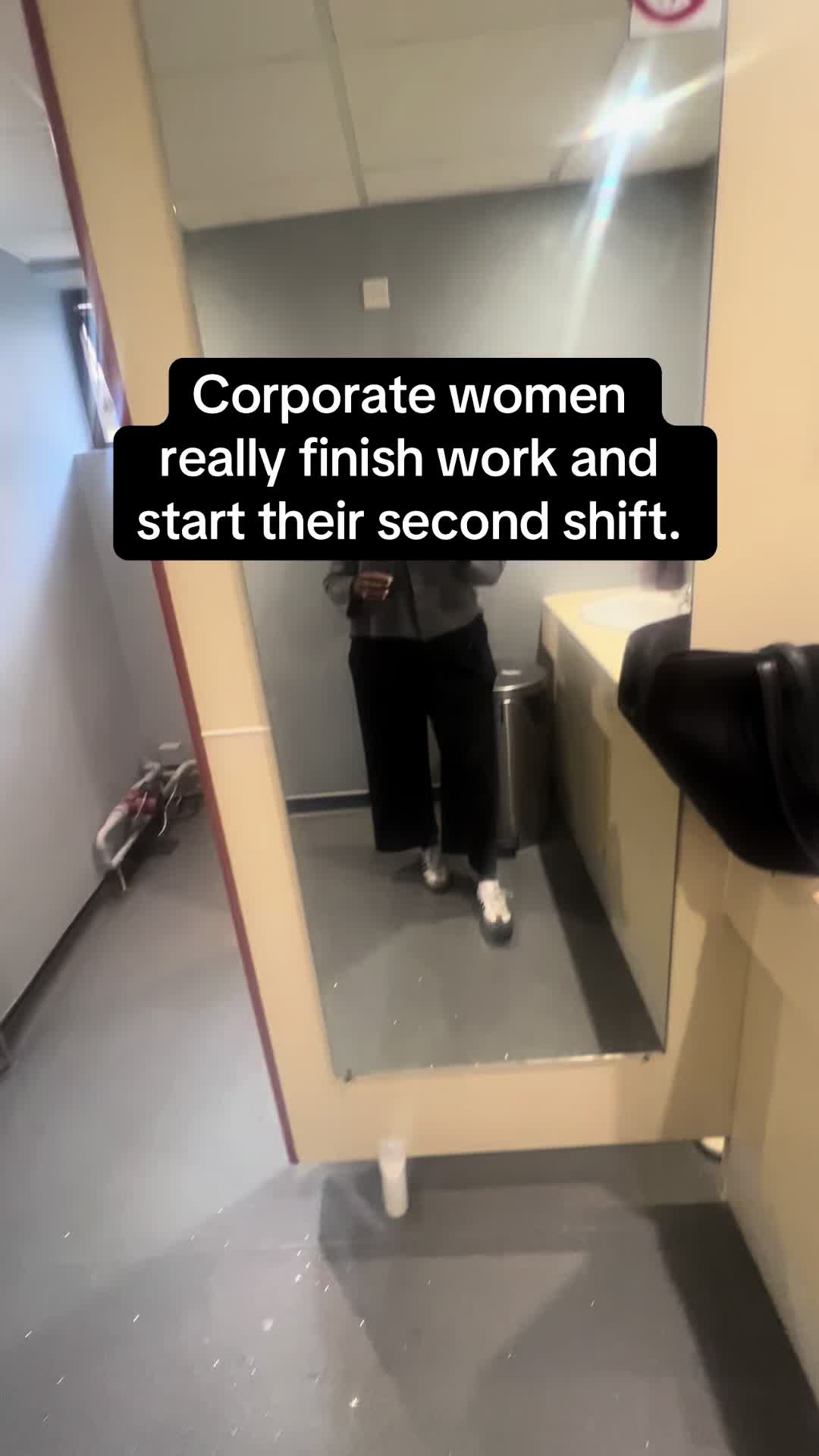 @Corporate Girl Side Income