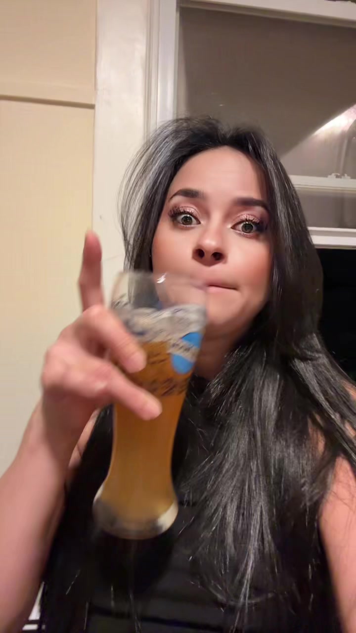 @Jheni