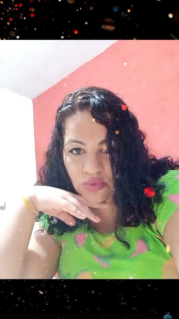 @D&eacute;bora