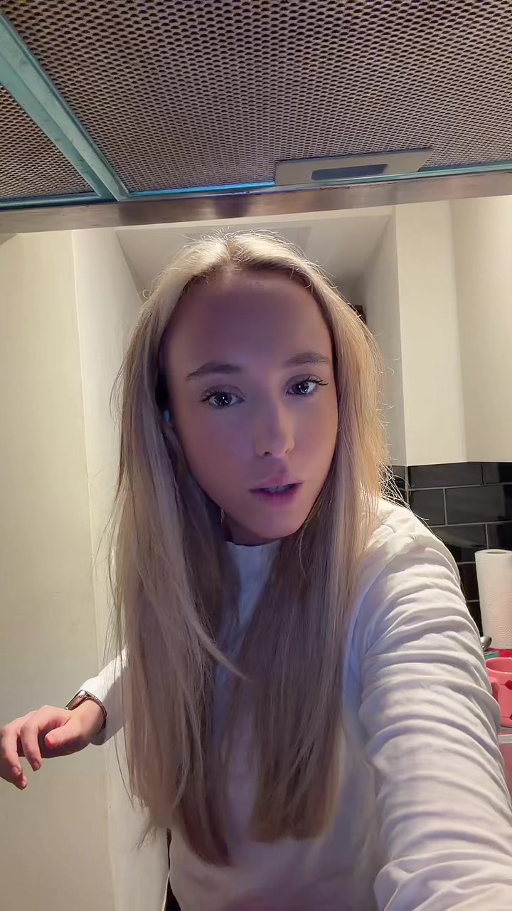 @oliviafyfe