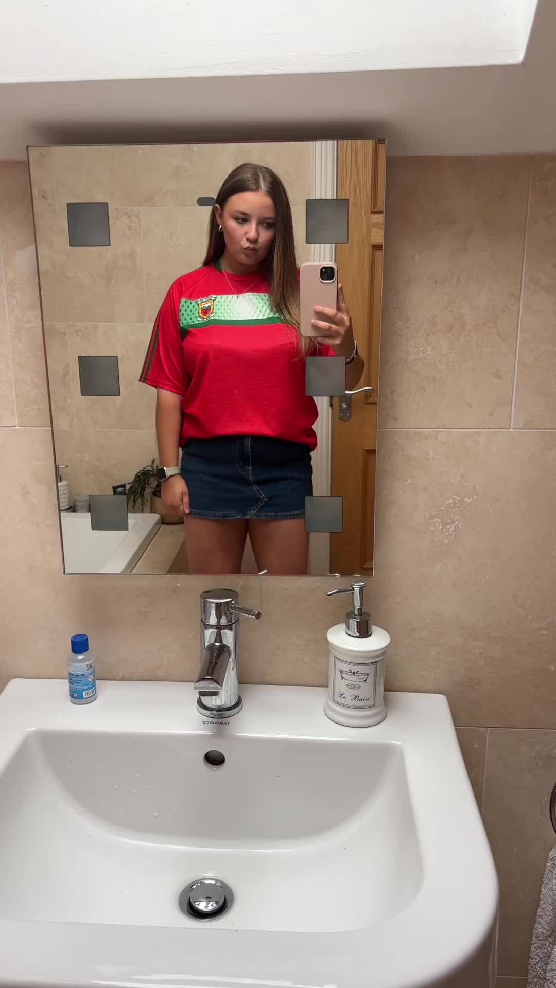 @Roisín