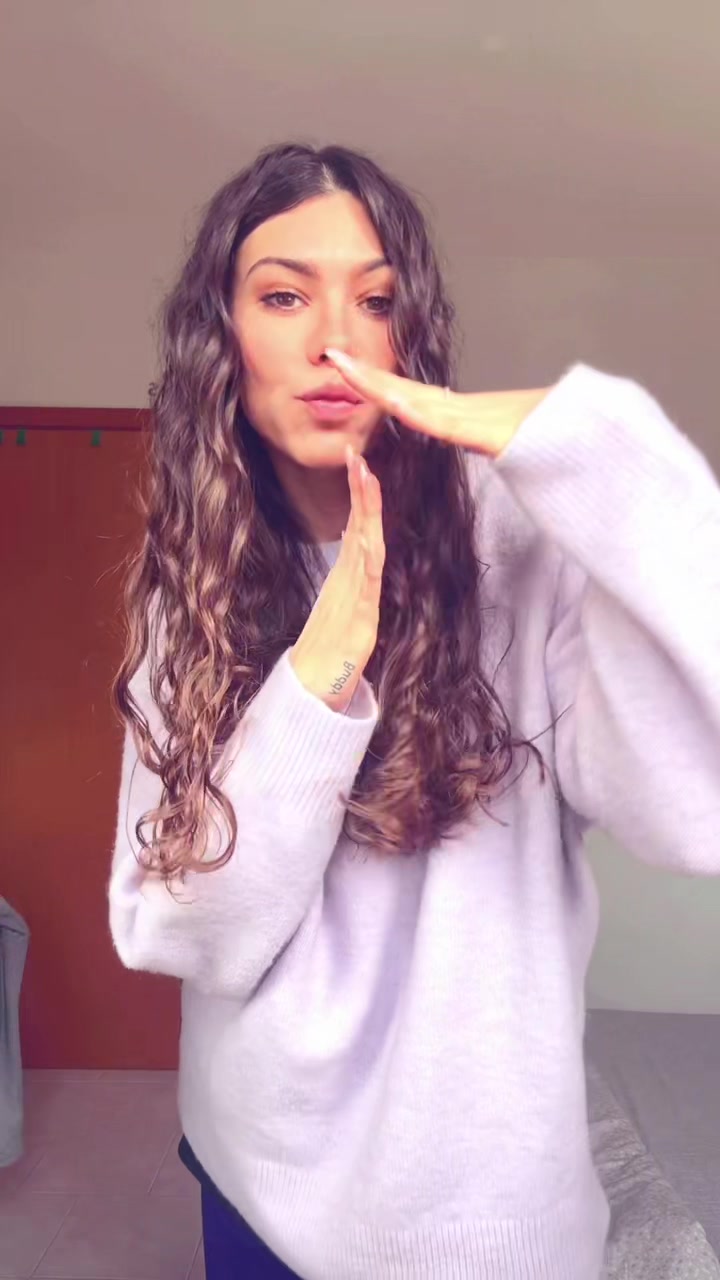 @nicole
