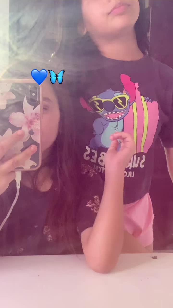 @🦋