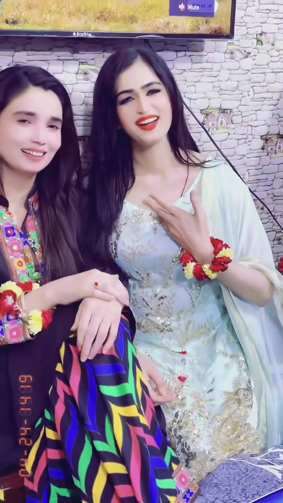 @RimshaKhanofficial