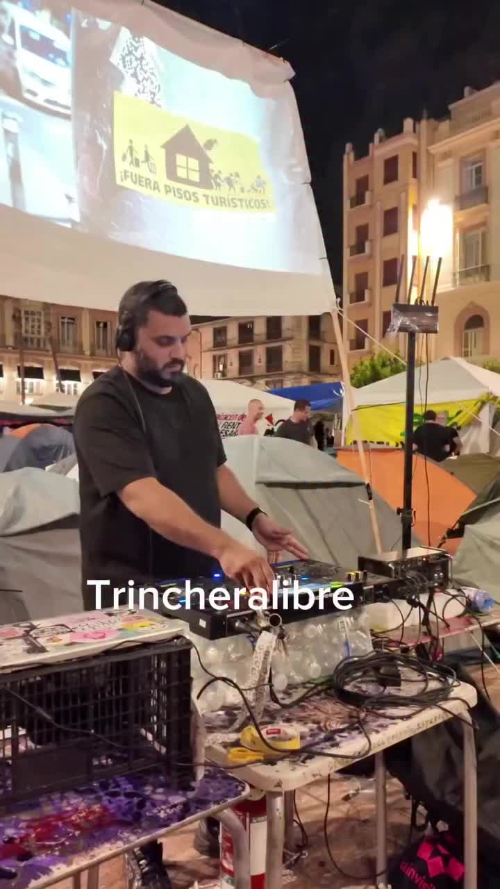 @Karolapons.Nikolas8