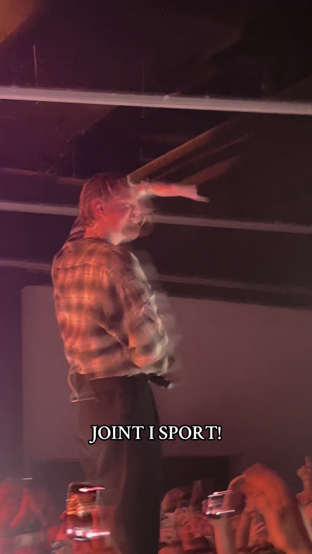 @️🥹✌️