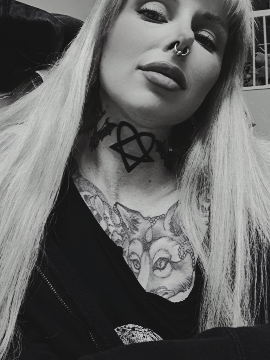 @Petronella✨️🎀