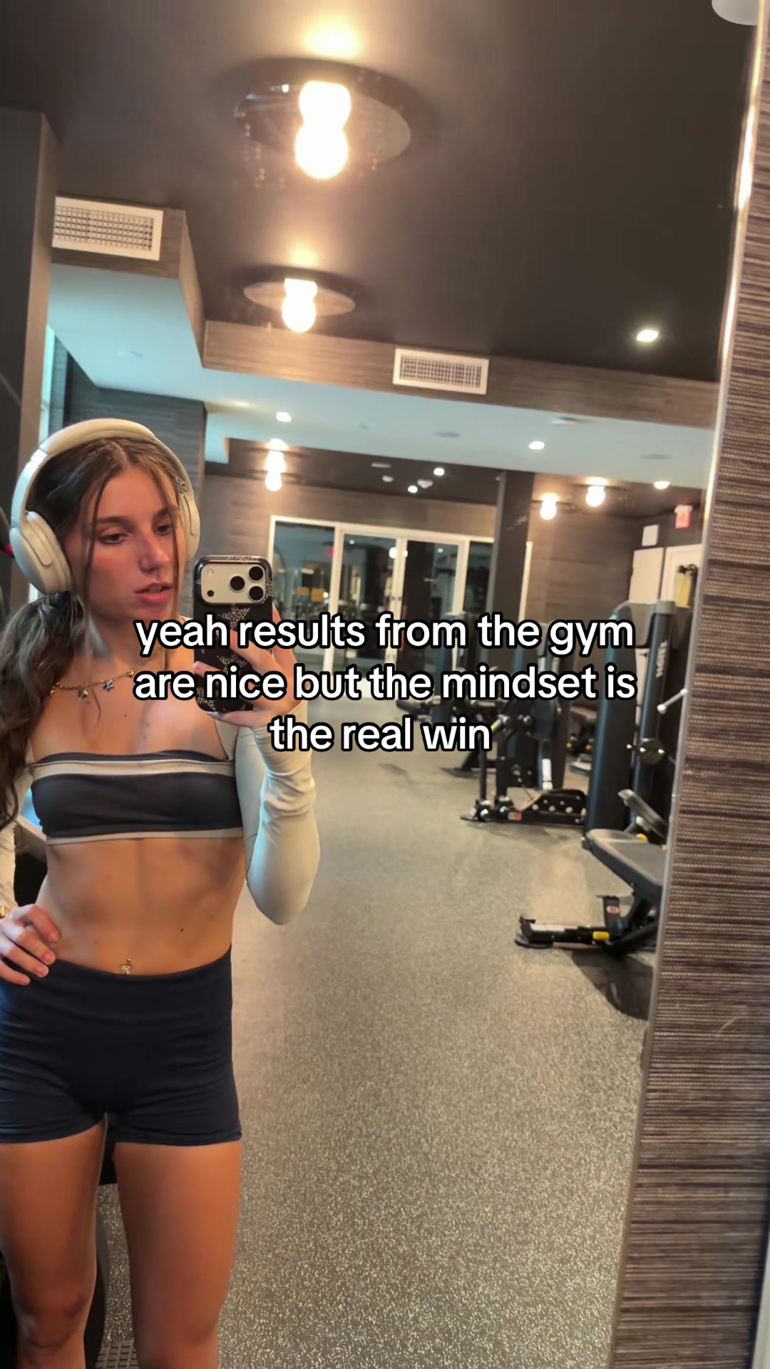 @daniela