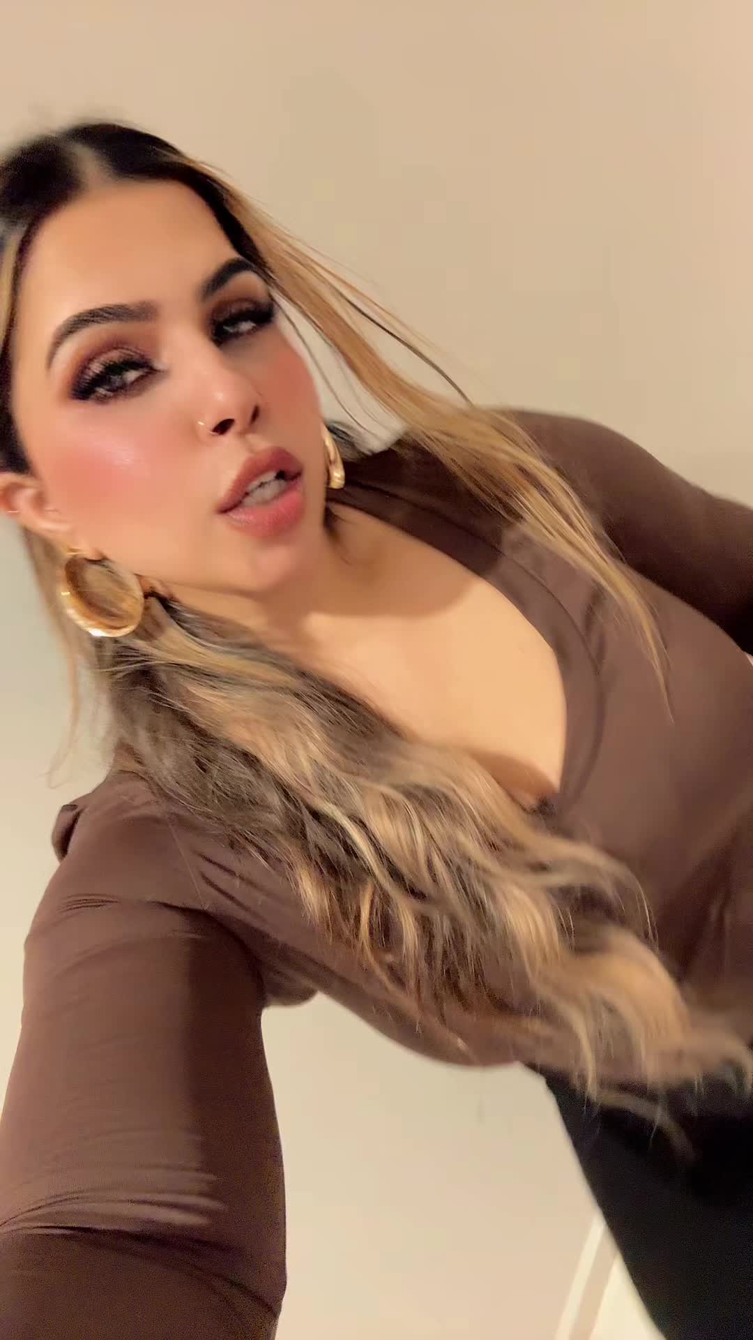 @gulabiqn