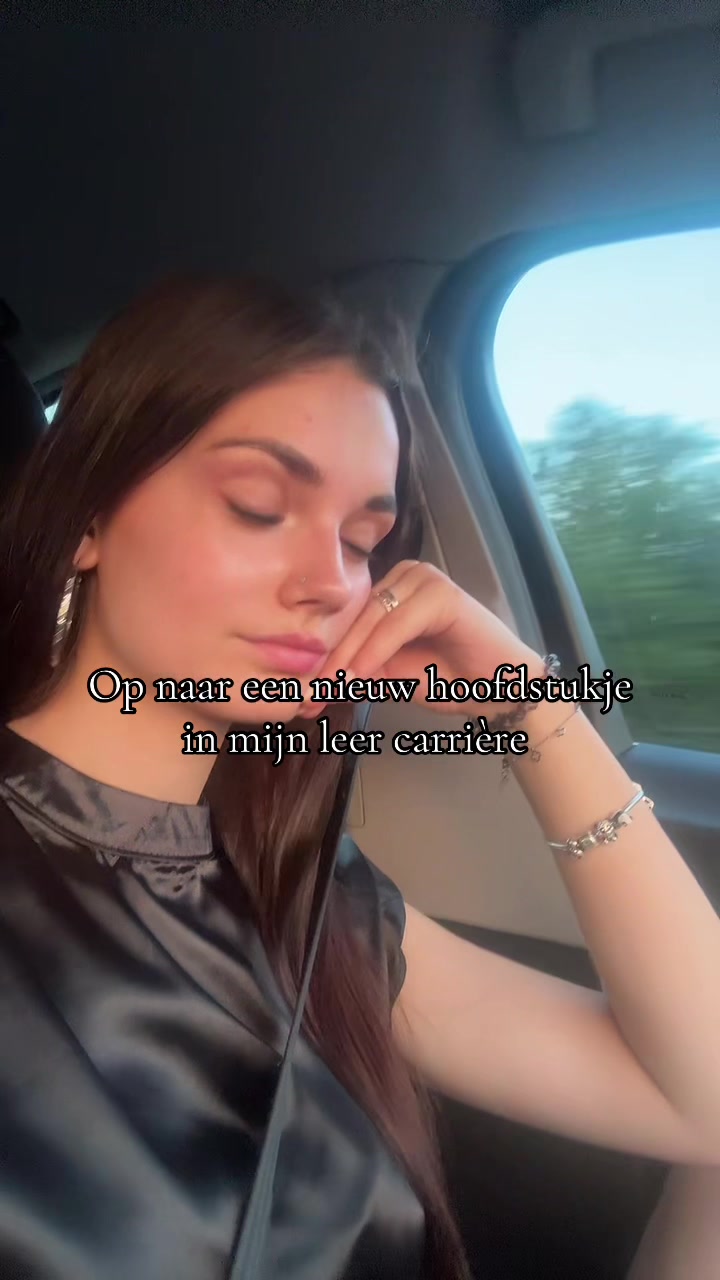 @Alexandra👸🏻🐼