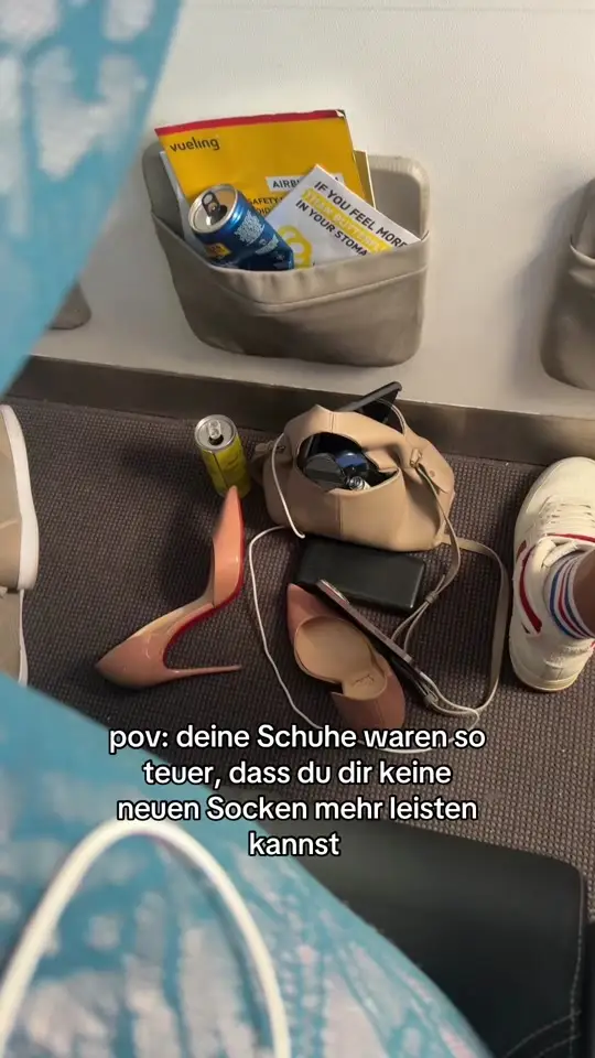 goddess.emasanti (@goddess.emasanti) - Urlebird