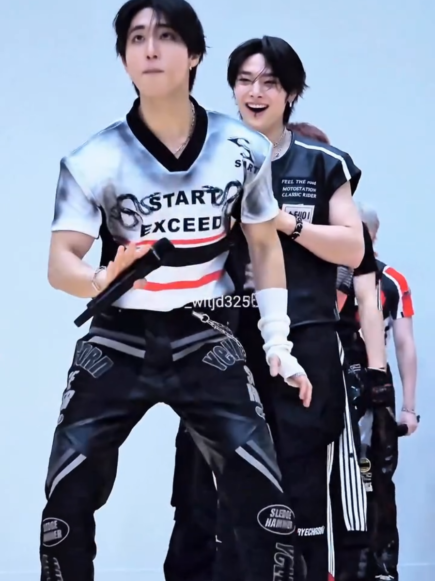 @KpopWaveZone