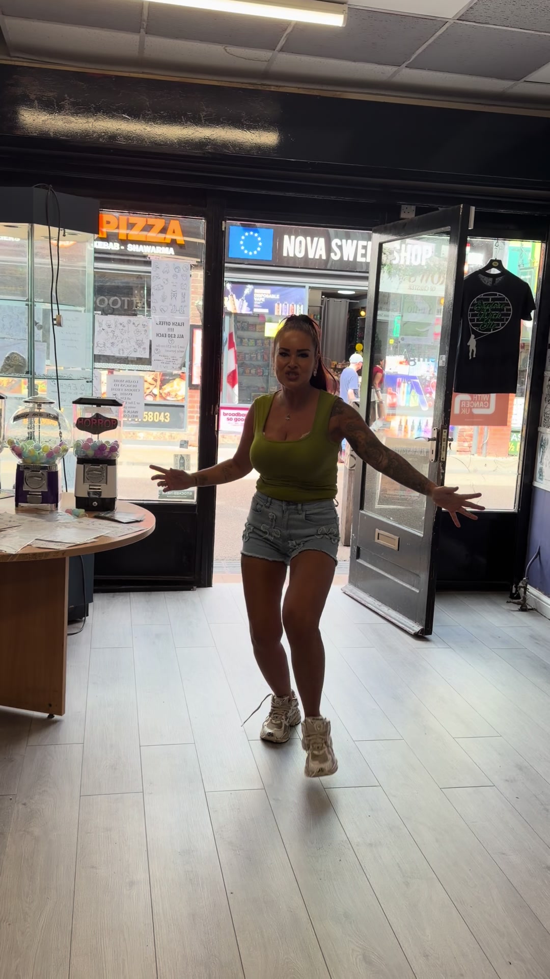 @elle