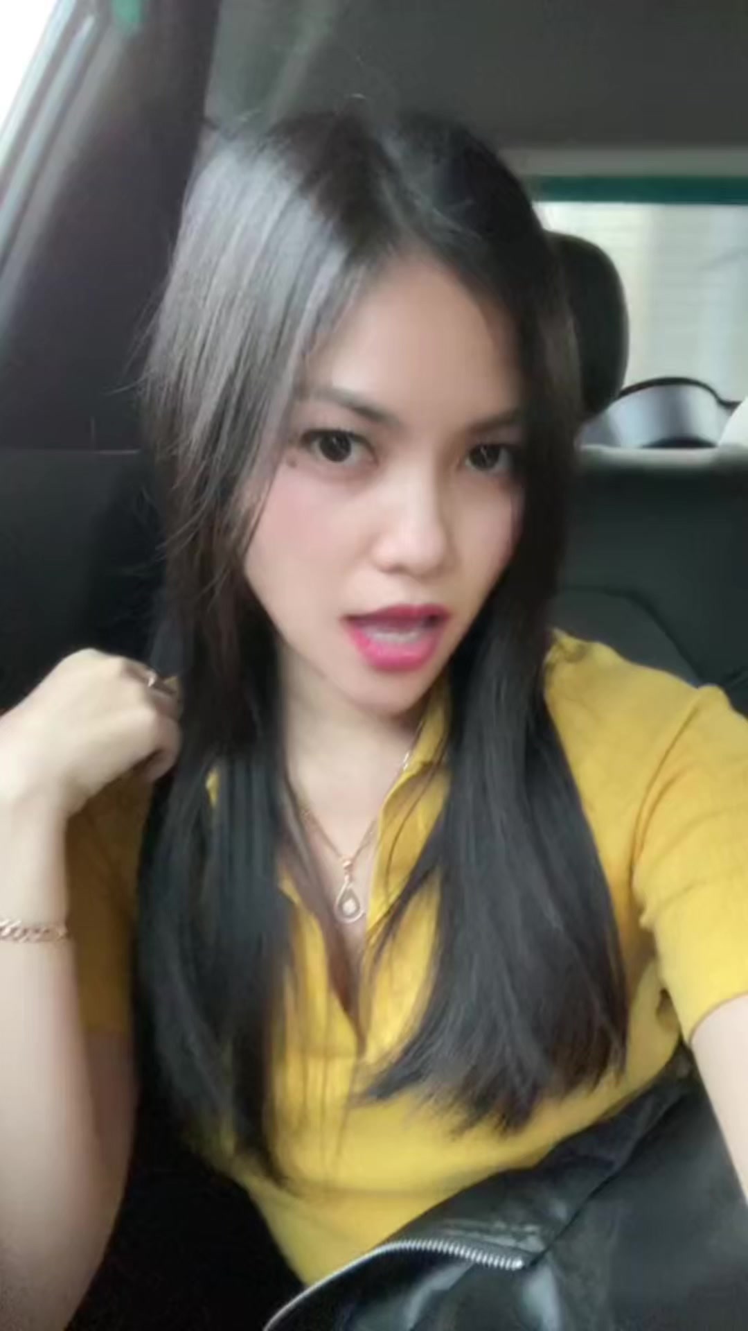 @Sindi Nurrela .O.I