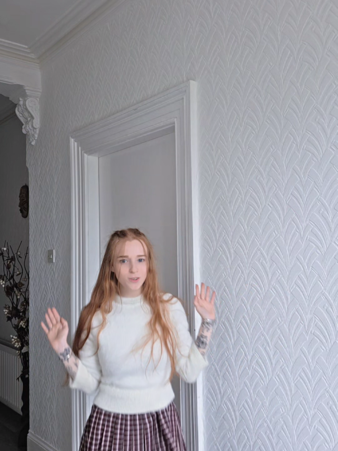 @LilRedCanvas