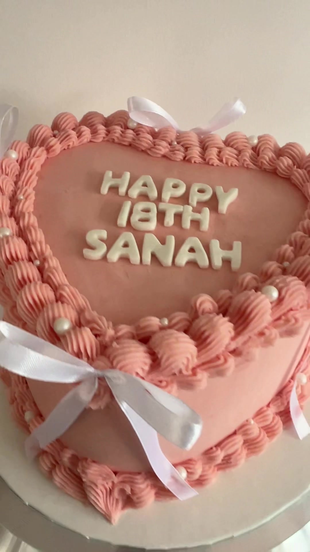 @Heenah /Blissful bakes