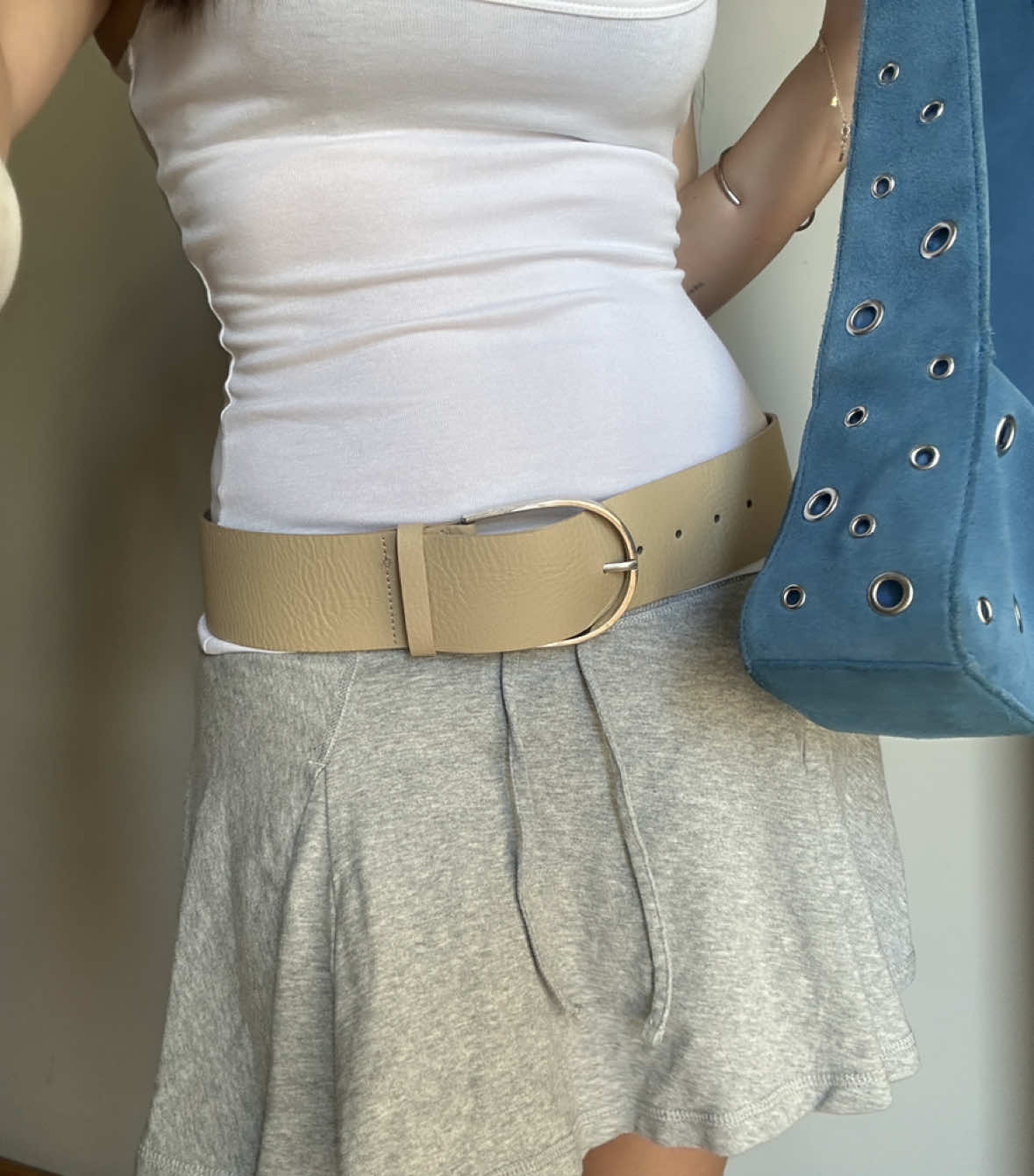 @laura ☆⋆ ˚。⋆
