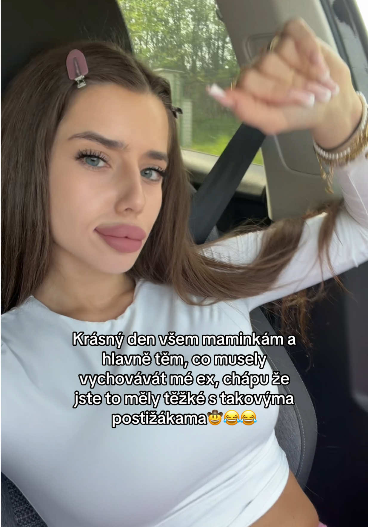 @missberenica