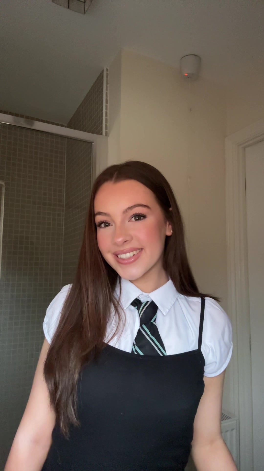 @𝐋𝐨𝐮𝐢𝐬𝐚⚡️