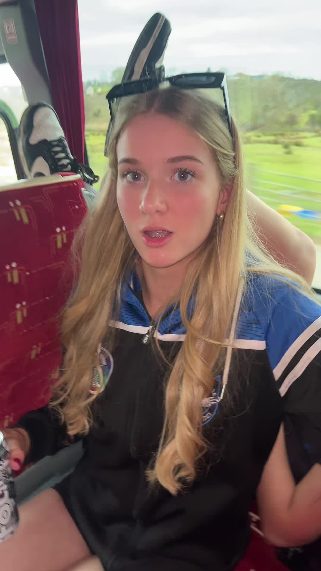 @Elliegriffin