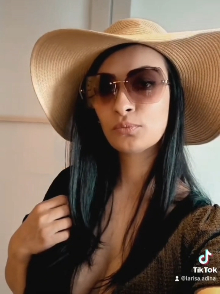 @Larisa Adina