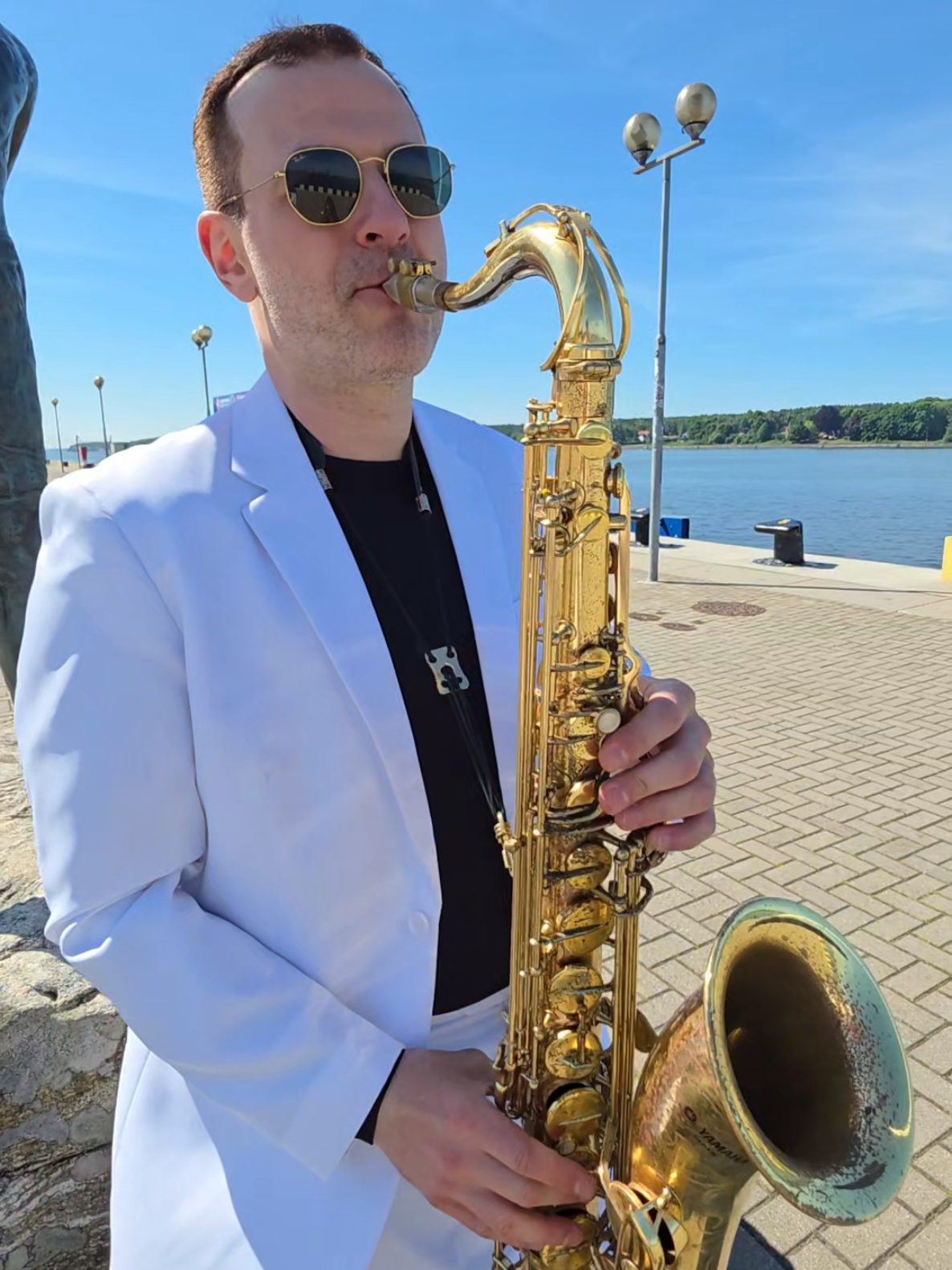 @Juozas Kuraitis Saxophonist