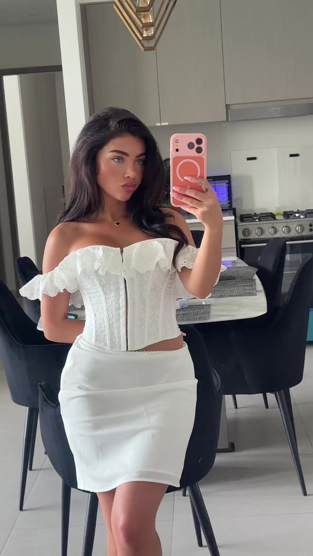 @Chloe Elizabeth
