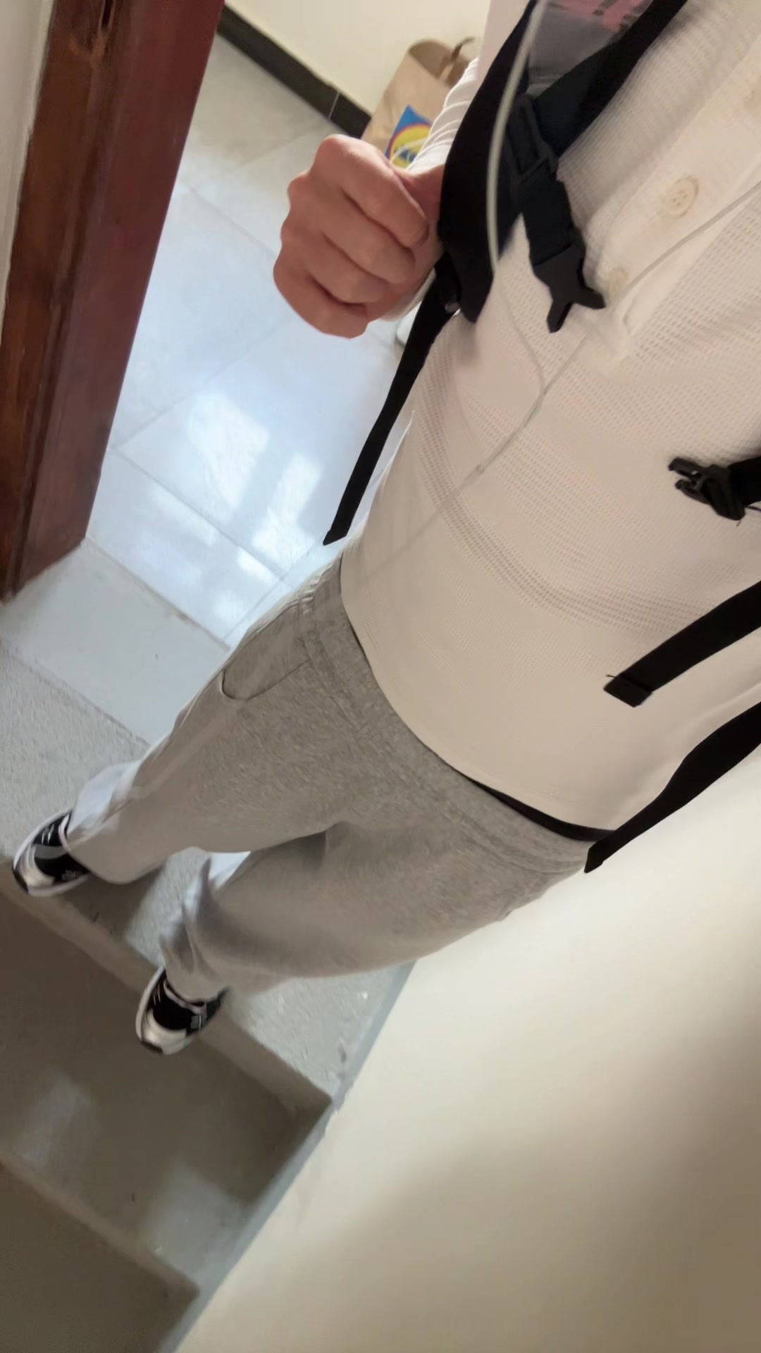 @Sqwimeee