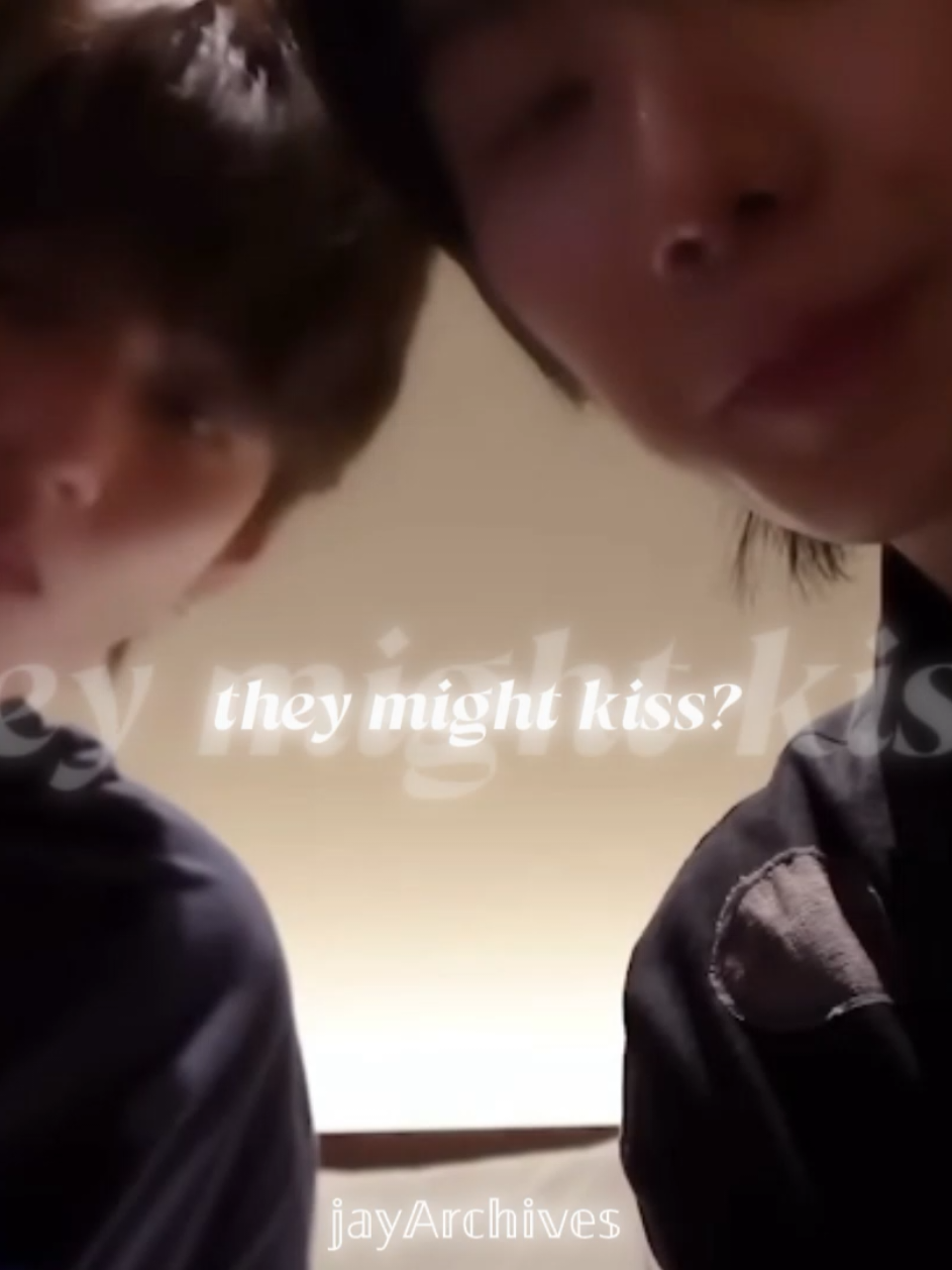 @𝕛𝕒𝕪𝔸𝕣𝕔𝕙𝕚𝕧𝕖𝕤 ☁️