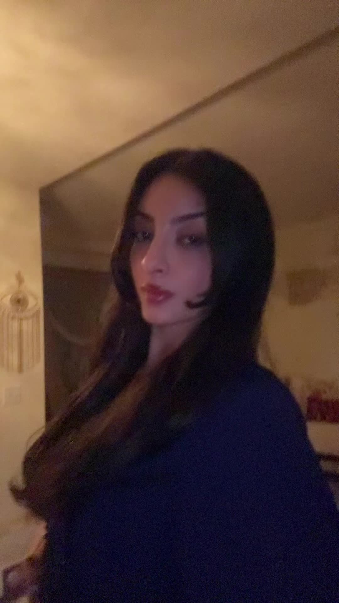 @Sabrina