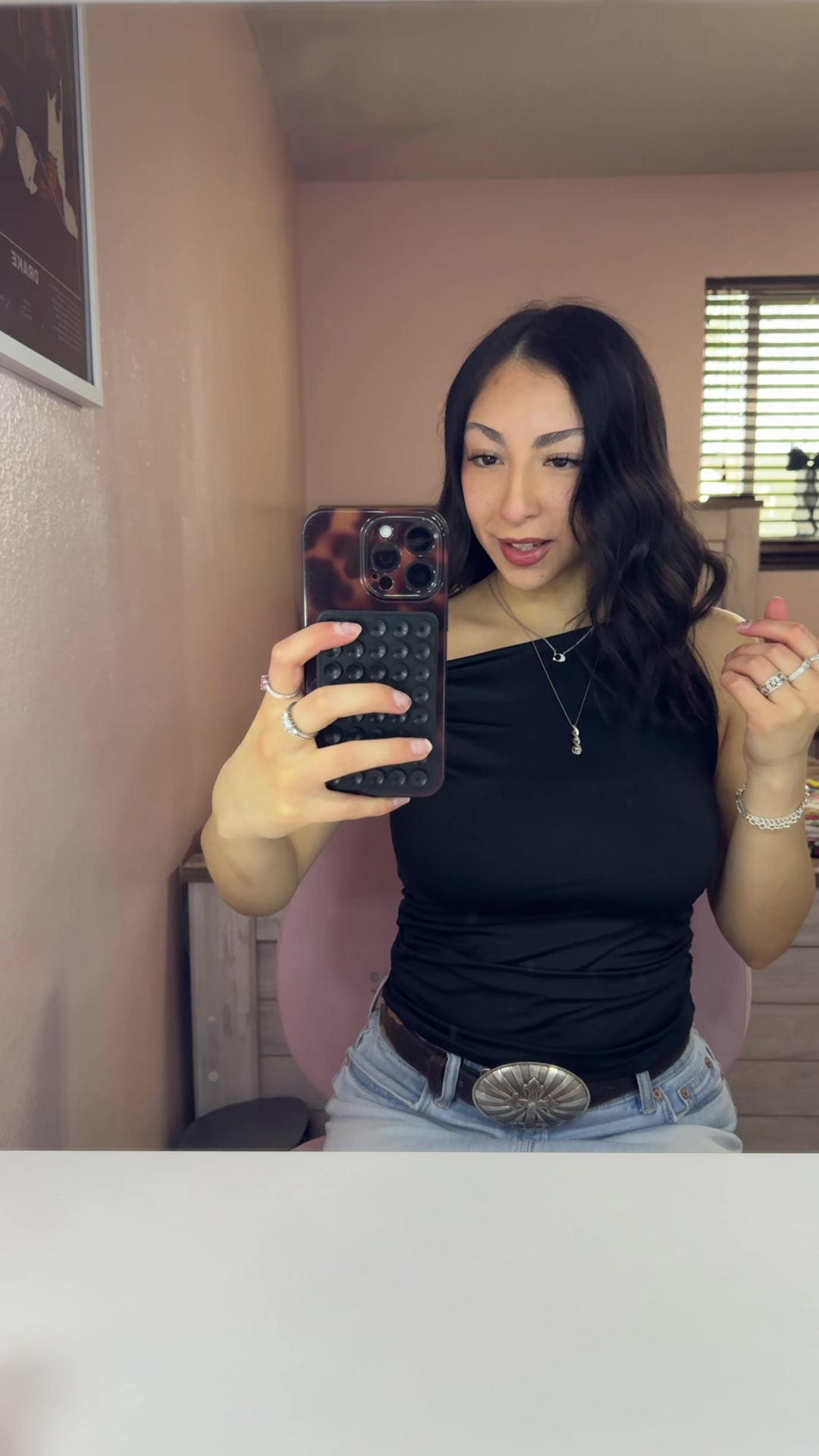 @️