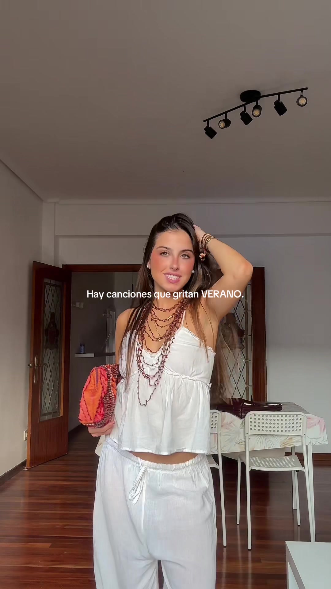 @Angelabeamonte