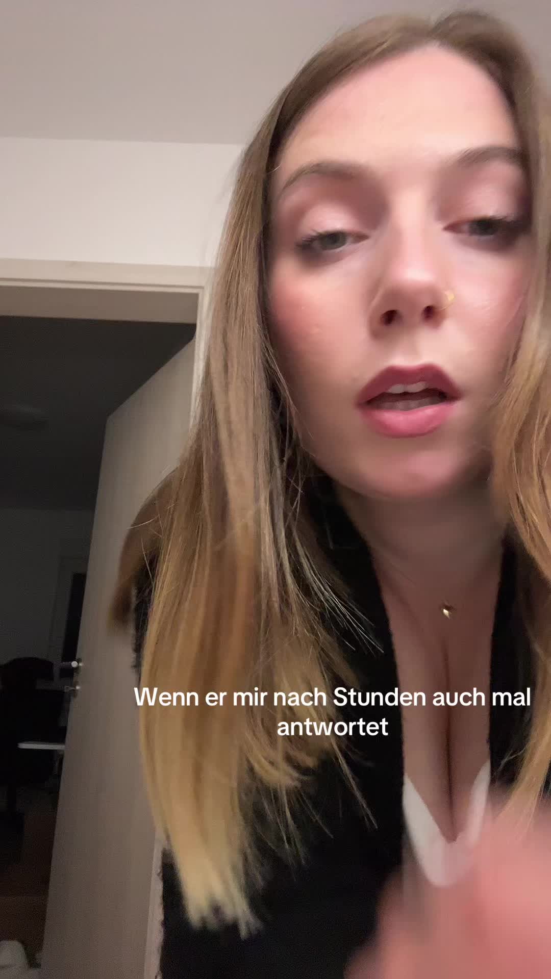 @laurafailz
