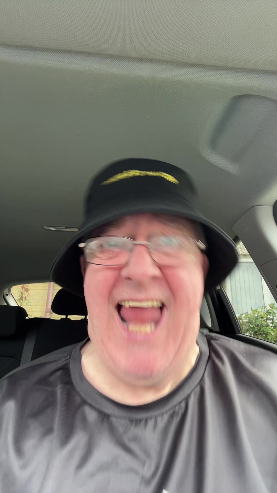 @TECHNO GRANDAD