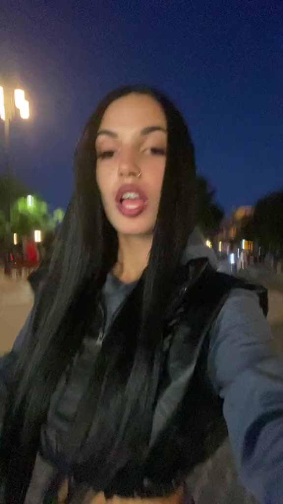 @𝐴𝐿𝐸𝑋𝑋💋