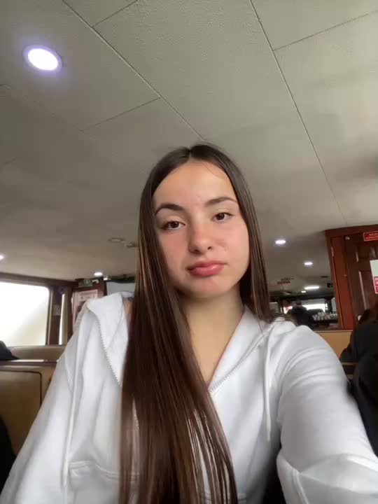 @_theodoraa__