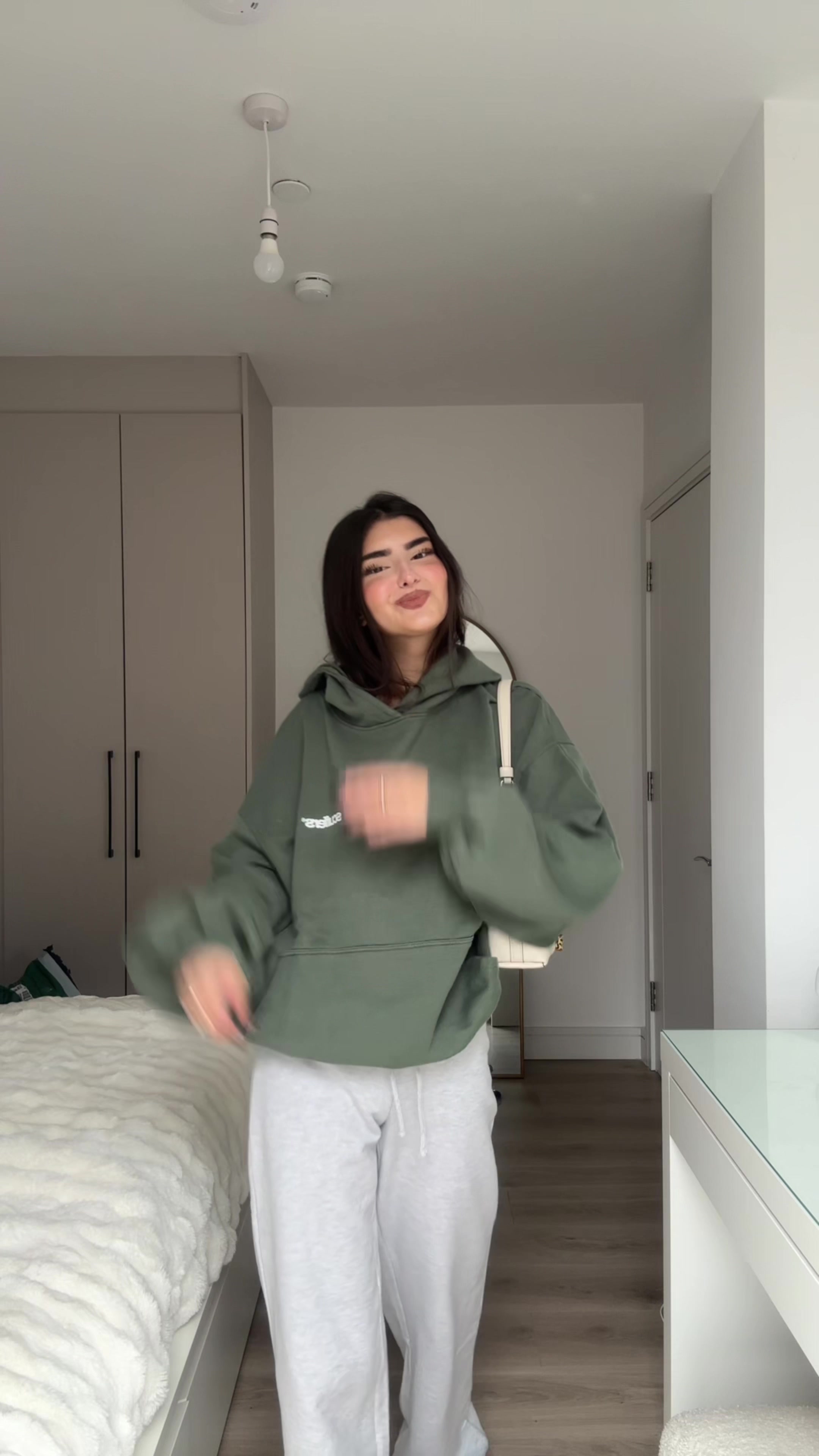 @aysha