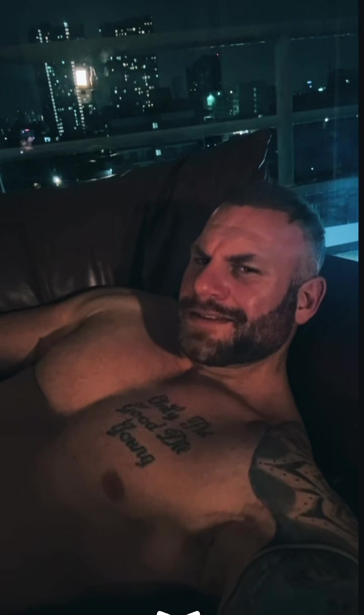 @AussieManAdventures